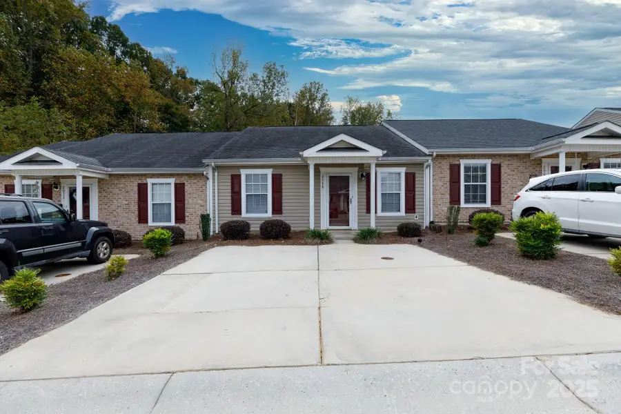 2068 Pin Oak Place, Cramerton, NC 28032 - Image #2