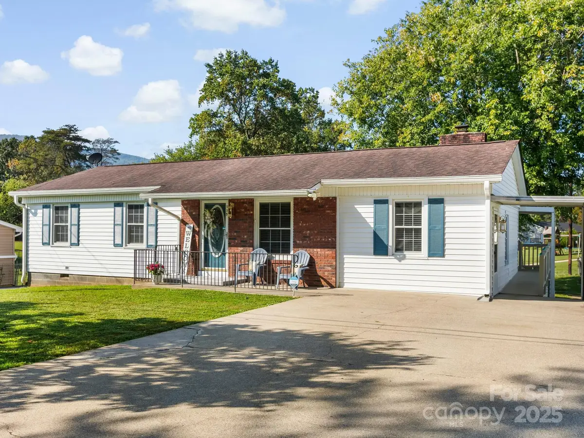 115 Scenic View Drive, Swannanoa, NC 28778 - Image #1