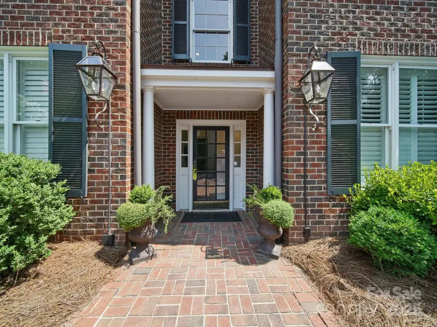 2315 Selwyn Avenue #H, Charlotte, NC 28207 - Image #2
