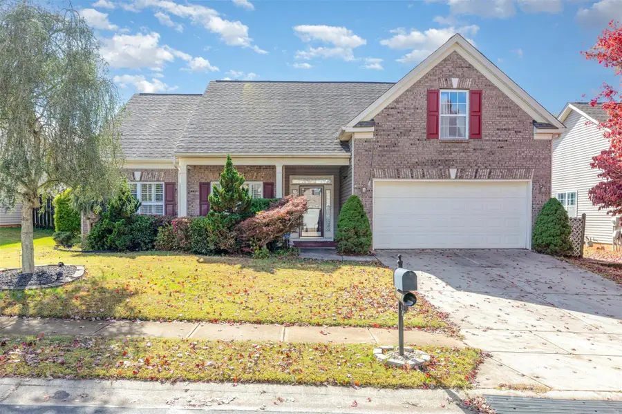 10438 Tintinhull Drive, Fort Mill, SC 29707 - Image #2