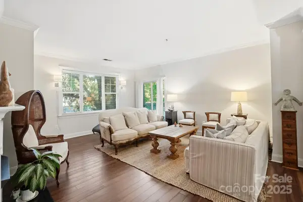 5617 Fairview Road #5, Charlotte, NC 28209