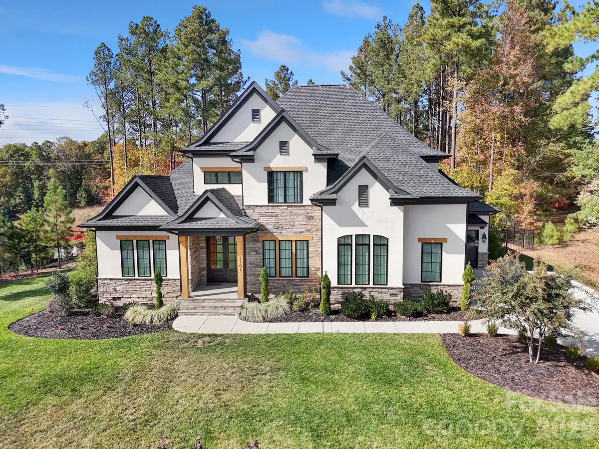 2101 Wood Clough Court, Belmont, NC 28012 - Image #1