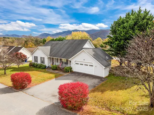 60 Eden Glen Road, Black Mountain, NC 28711