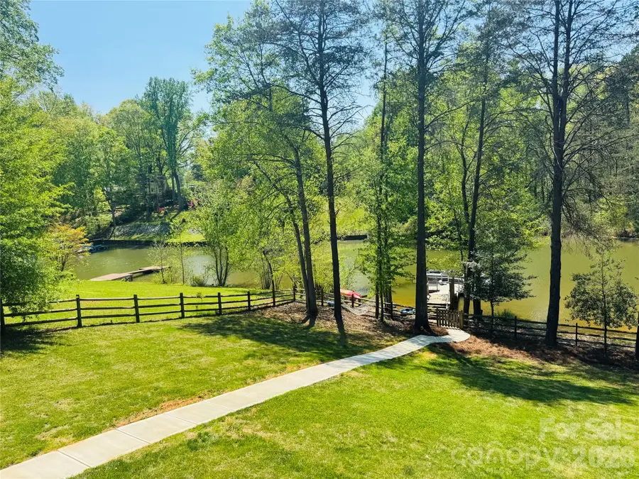 6923 Wateredge Drive, Sherrills Ford, NC 28673 - Image #3