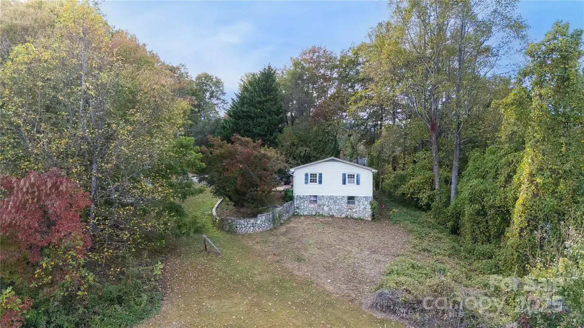 143 Dogwood Acres Loop, Marion, NC 28752 - Image #1