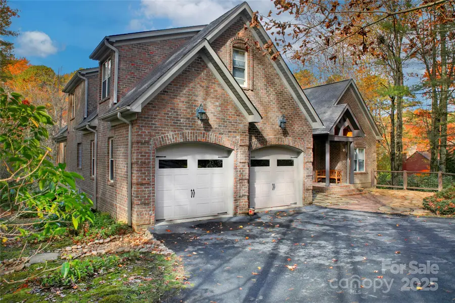 886 Soquili Drive, Brevard, NC 28712 - Image #3