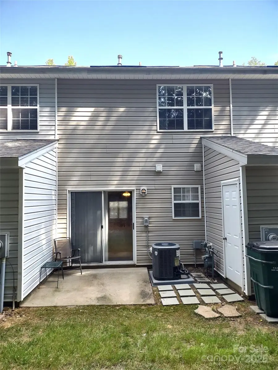 8338 Rudolph Road, Charlotte, NC 28216 - Image #2