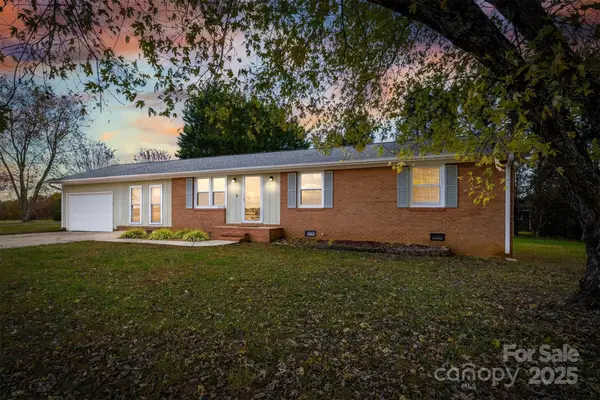 4734 Ike Starnes Road, Granite Falls, NC 28630