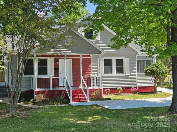 3824 Freedom Drive, Charlotte, NC 28208