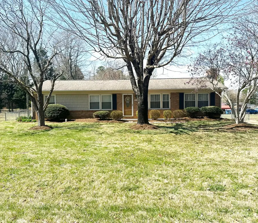3157 28th Street Ne, Hickory, NC 28601 - Image #2