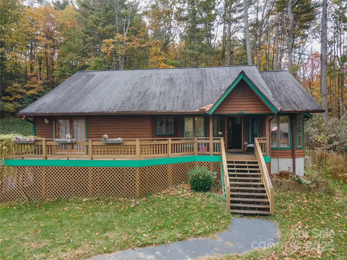 482 Forest Park Drive, Hendersonville, NC 28792 - Image #1