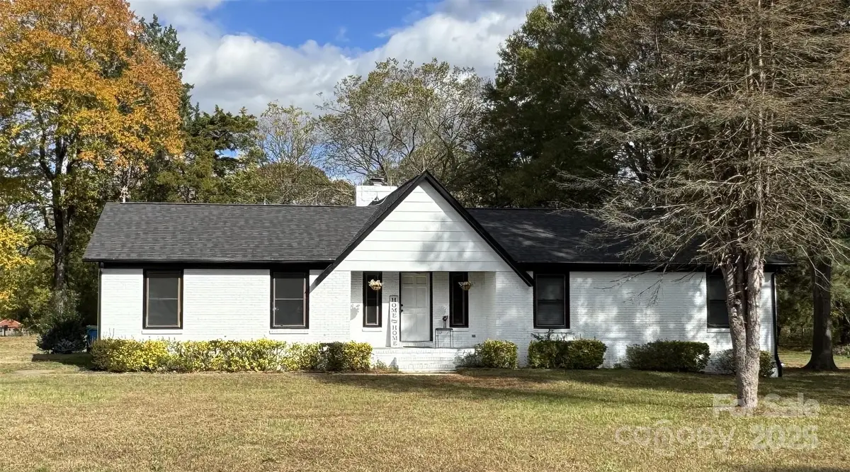 425 Acorn Oaks Drive, Salisbury, NC 28146 - Image #1