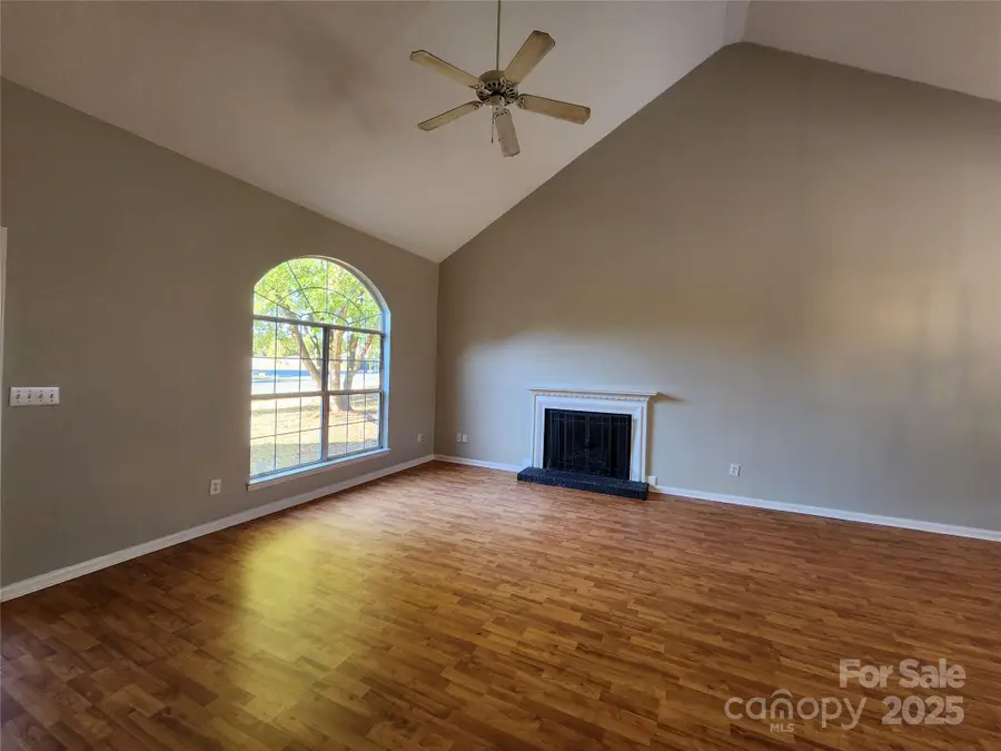 1336 Yorkdale Drive, Charlotte, NC 28217 - Image #3