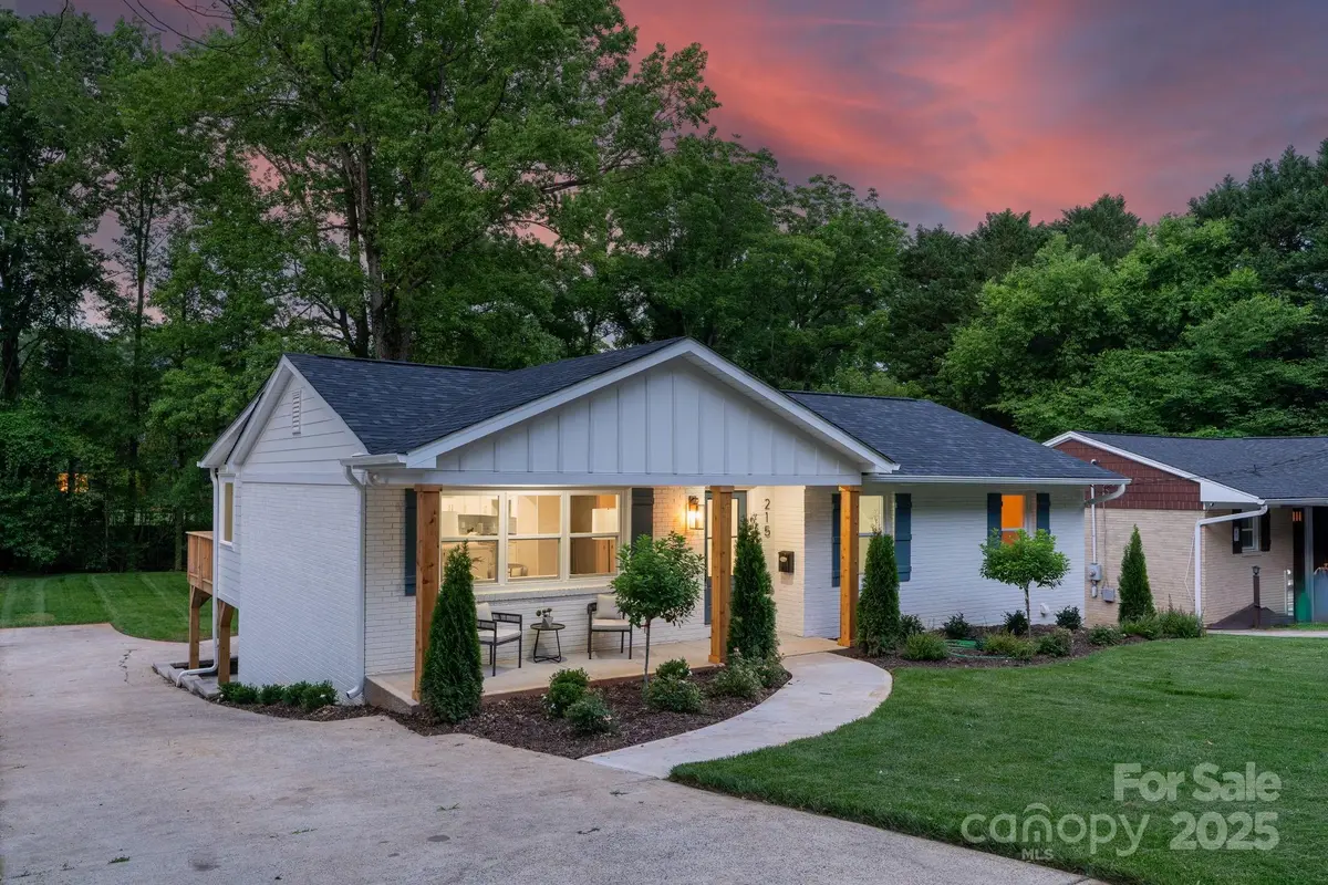 215 Wyanoke Avenue, Charlotte, NC 28205 - #1