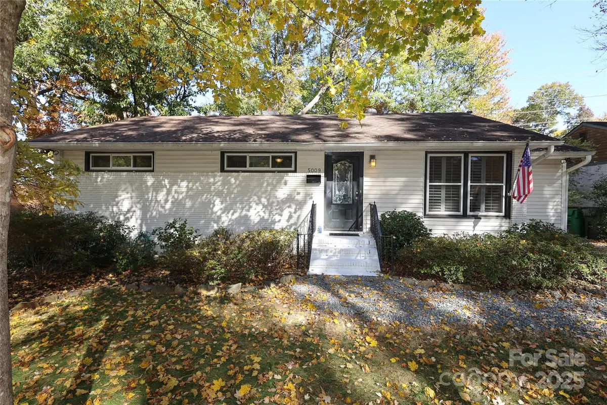 5009 Baylor Drive, Charlotte, NC 28211 - Image #1