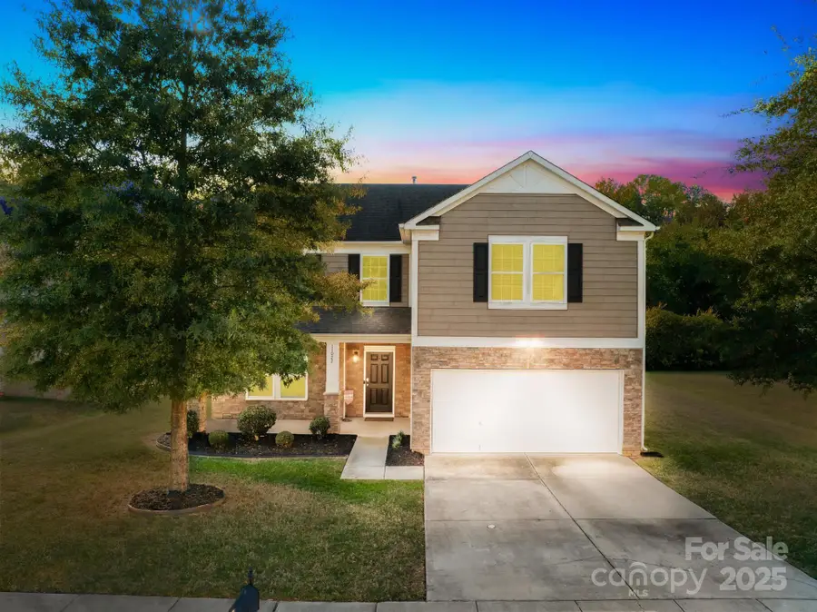 11022 Belmont Run Lane, Charlotte, NC 28213 - Image #2