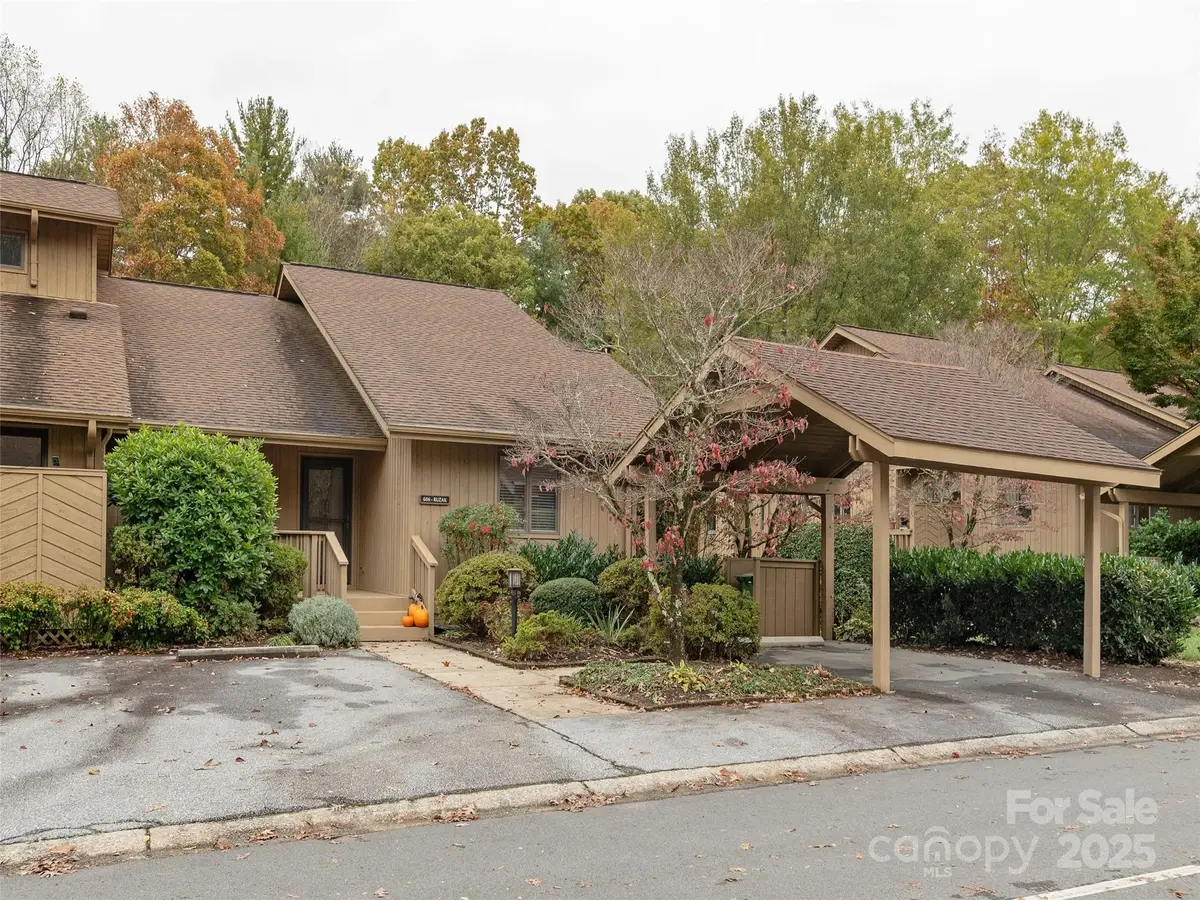 606 Red Oak Drive, Hendersonville, NC 28791 - Image #1