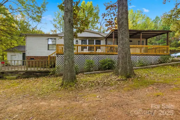 7733 Skyline Drive, Sherrills Ford, NC 28673