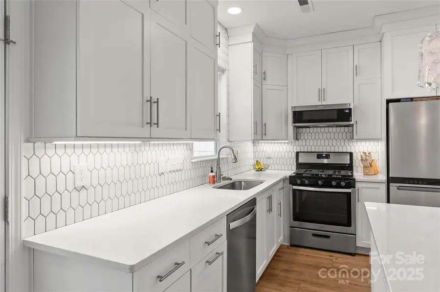 520 Catawba Avenue, Davidson, NC 28036 - Image #3