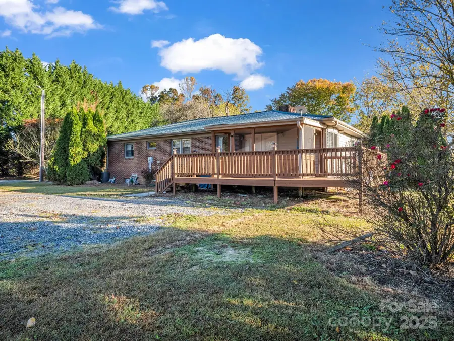 290 Stepp Mill Road, Hendersonville, NC 28792 - Image #3