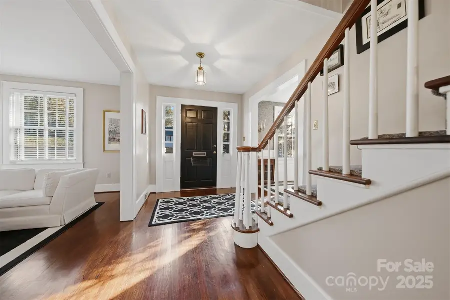 619 4th Street Ne, Hickory, NC 28601 - Image #2