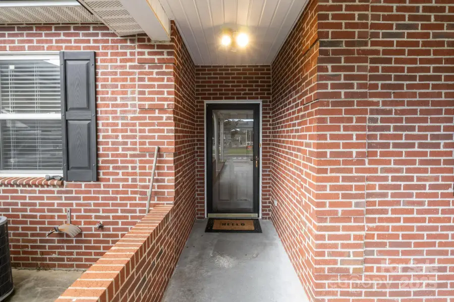 3923 Sage Court, Denver, NC 28037 - Image #3