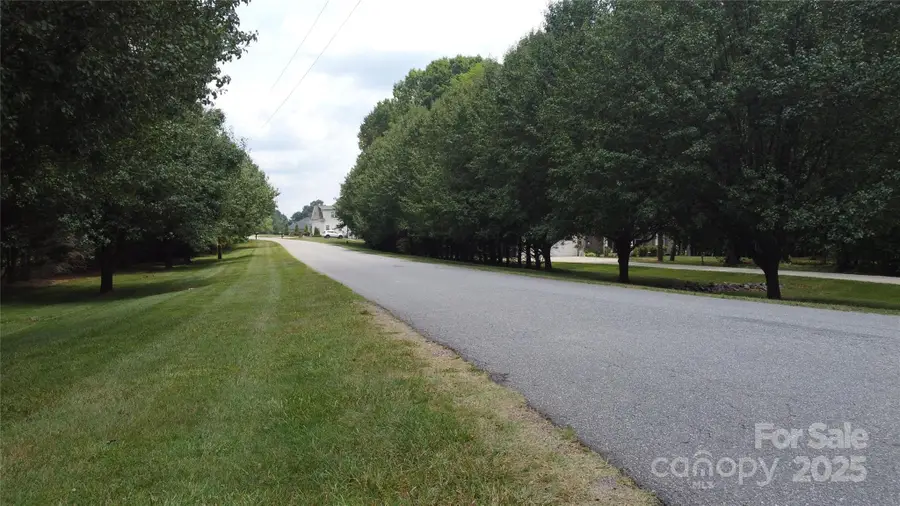 250 Donsdale Drive, Statesville, NC 28625 - Image #2