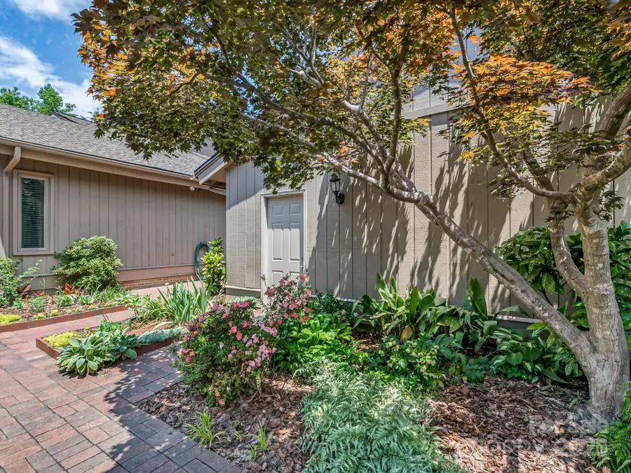 5110 Dunes Court #18, Charlotte, NC 28226 - Image #2