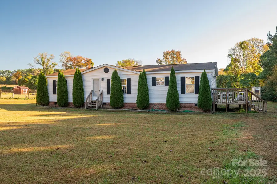 866 Marys Grove Road, Cherryville, NC 28021 - Image #2