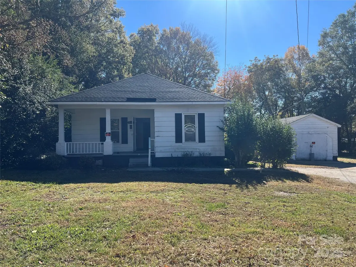 805 W Church Street W, Cherryville, NC 28021 - Image #1