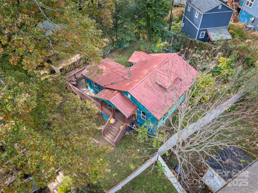 12 Woodland Drive, Asheville, NC 28806 - Image #3