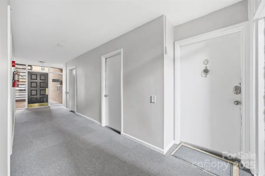 4739 Hedgemore Drive #O, Charlotte, NC 28209 - Image #2