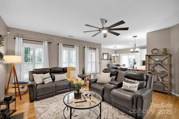 2671 Torrington Lane Nw, Concord, NC 28027