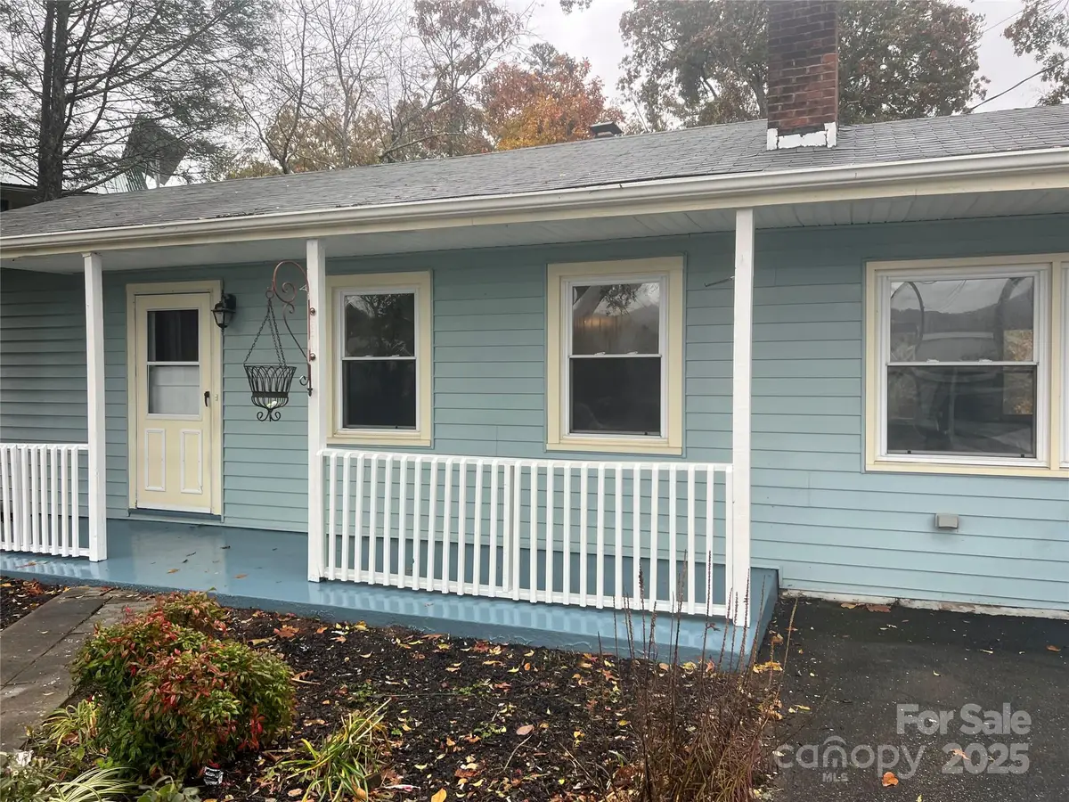 243 Governors View, Asheville, NC 28805 - Image #1