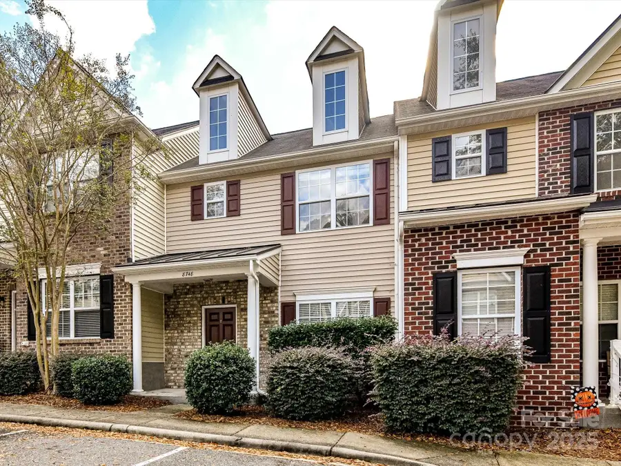 8748 Twined Creek Lane, Charlotte, NC 28227 - Image #2