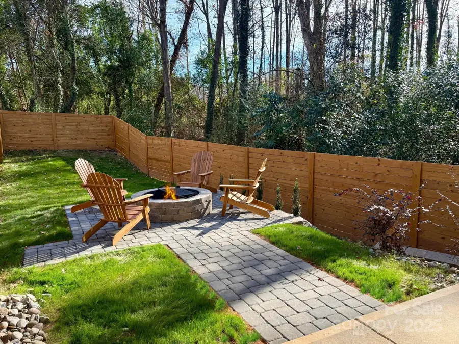 4121 Sarah Drive, Charlotte, NC 28217 - Image #2