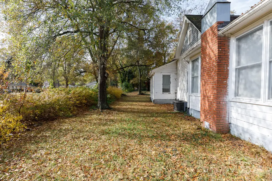 303 Kings Mountain Street, Clover, SC 29710 - Image #3