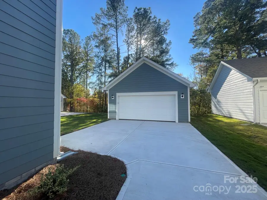 4028 Grommet Court, Matthews, NC 28105 - Image #3