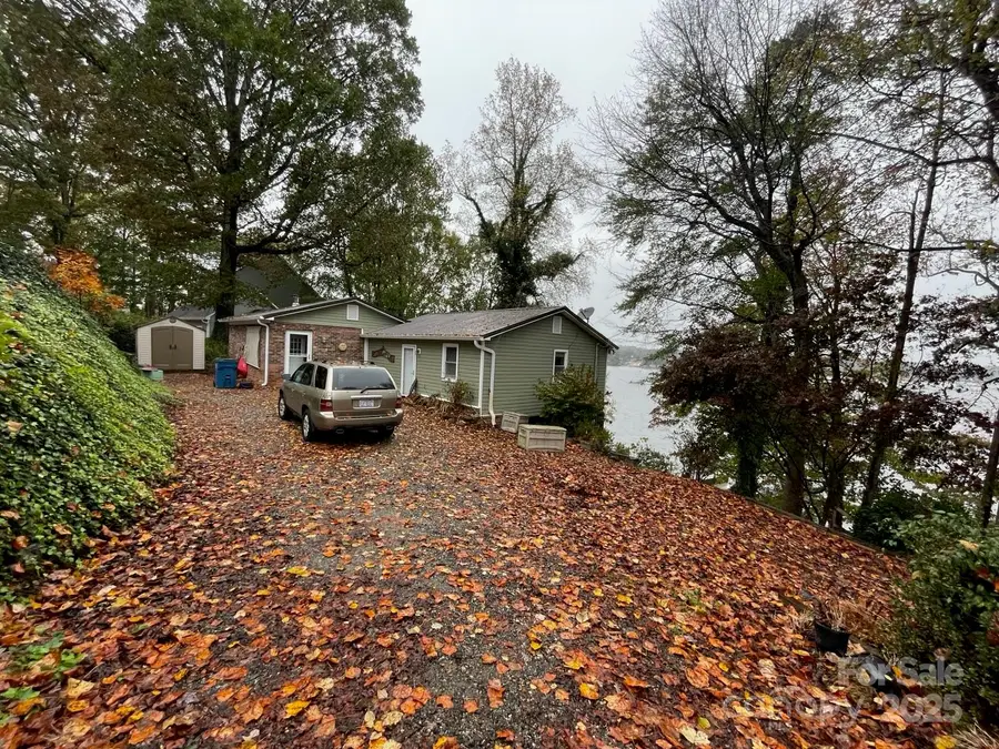 6604 Harbor Lane, Conover, NC 28613 - Image #2