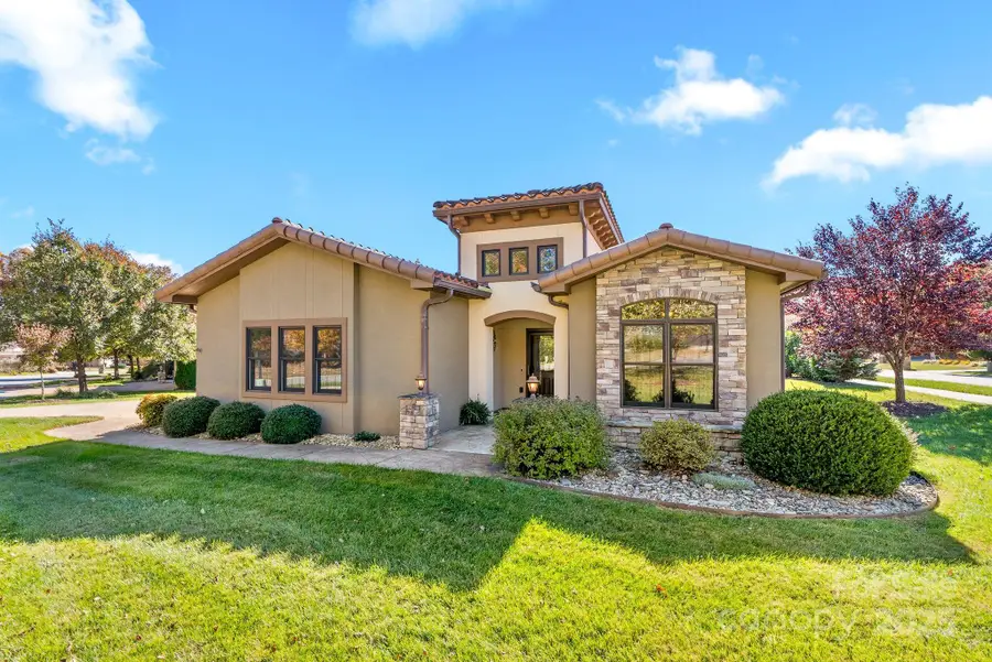 4 Pacifico Drive, Asheville, NC 28806 - Image #2