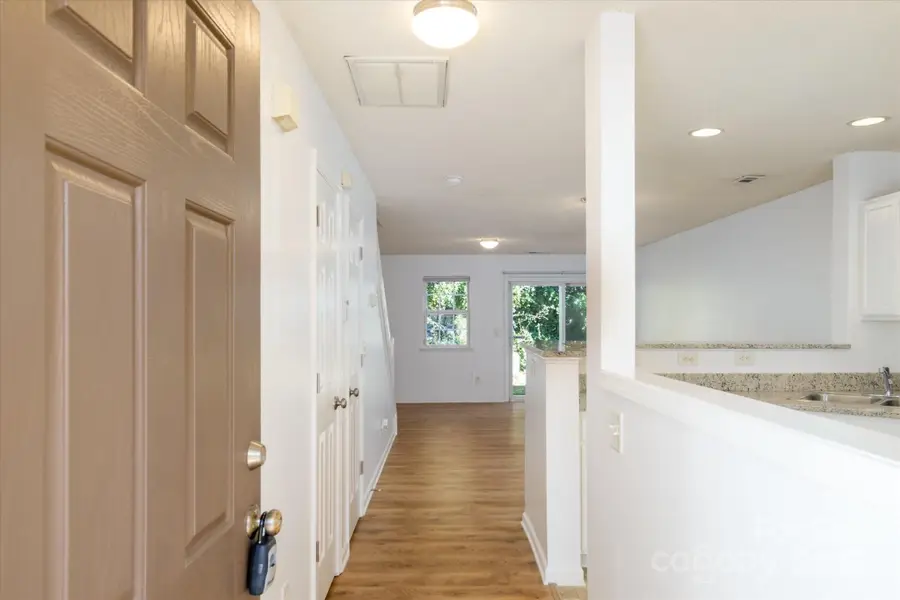 5213 Ficus Tree Lane #3003, Charlotte, NC 28215 - Image #2