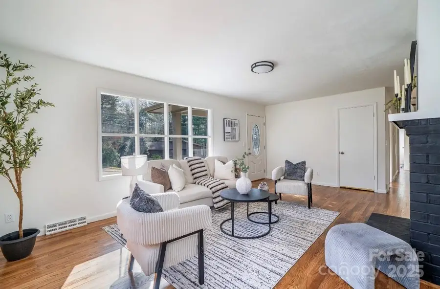 57 Rosewood Avenue, Asheville, NC 28801 - Image #2