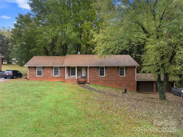 300 Bremen Drive, Lexington, NC 27295