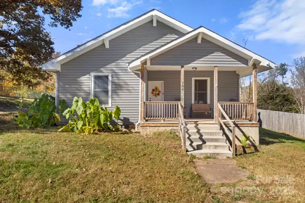 204 Shelby Street, Hickory, NC 28601