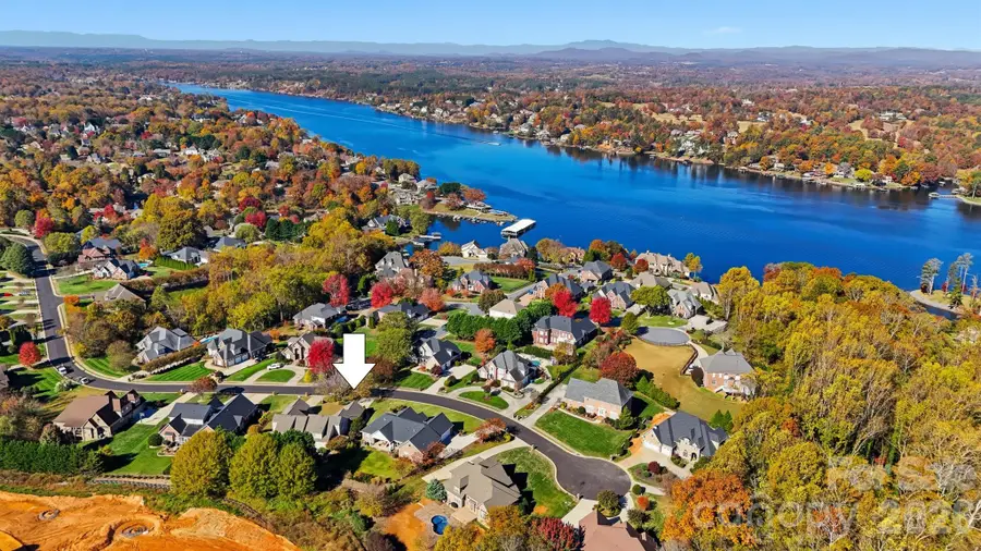 4410 1st Street Drive Nw, Hickory, NC 28601 - Image #2