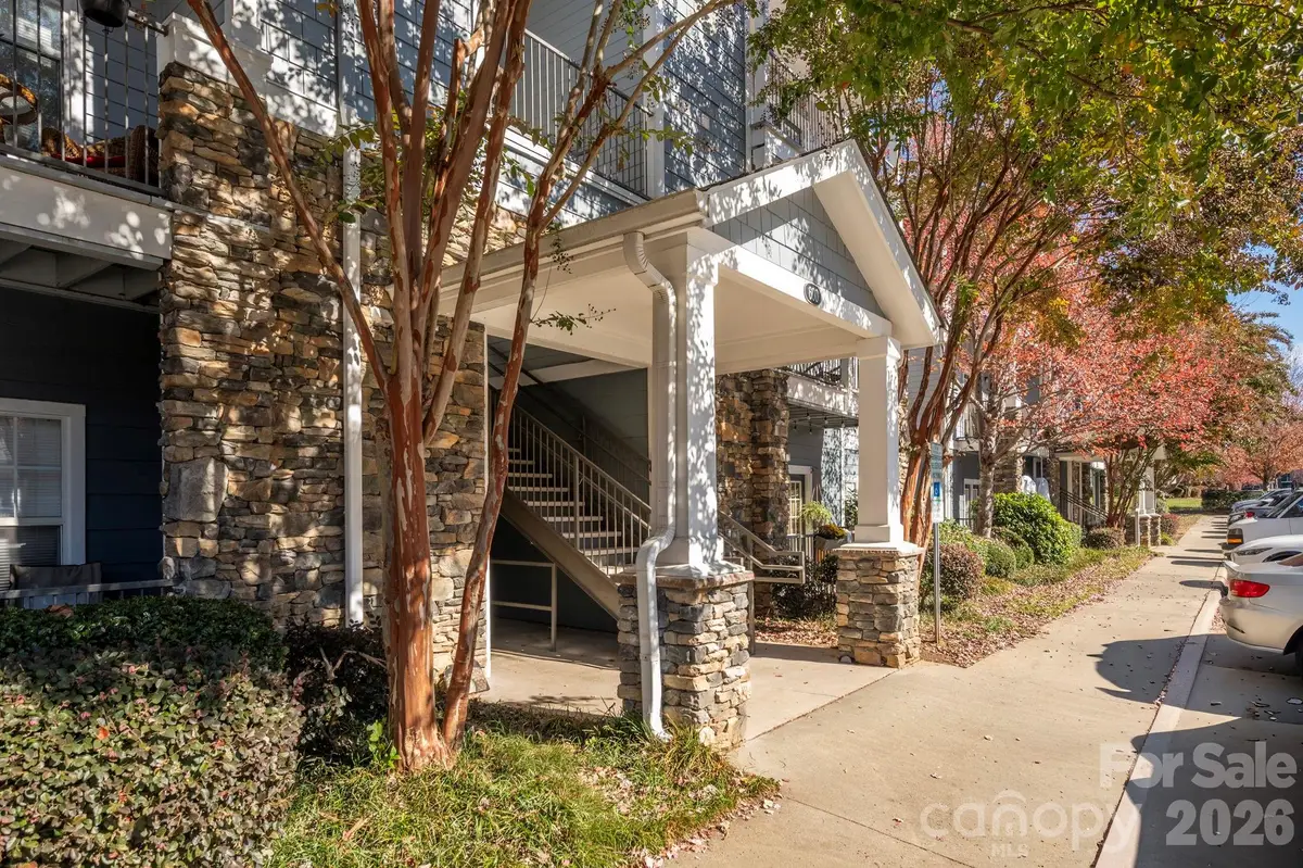 600 Vista Lake Drive #4, Candler, NC 28715 - #1
