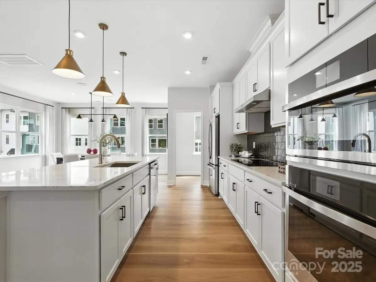 8040 Cedarsmith Court, Charlotte, NC 28217 - Image #1