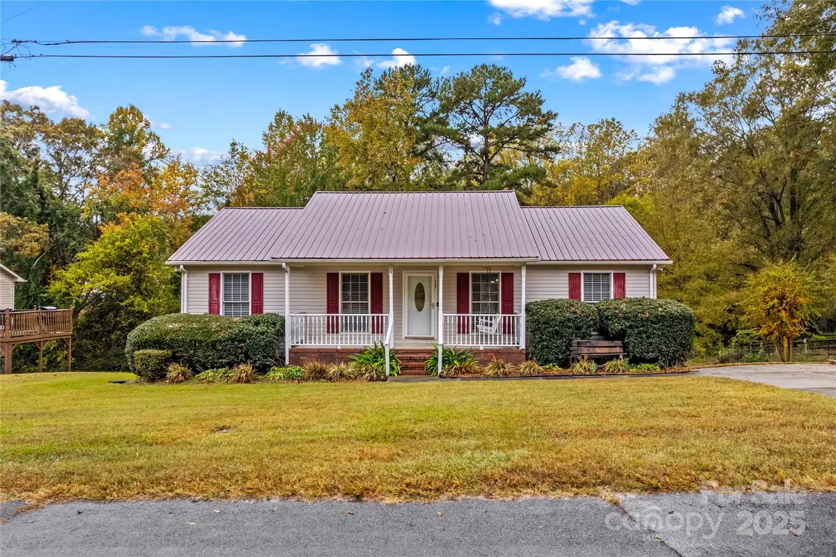 507 W Blume Street, Landis, NC 28088 - Image #1