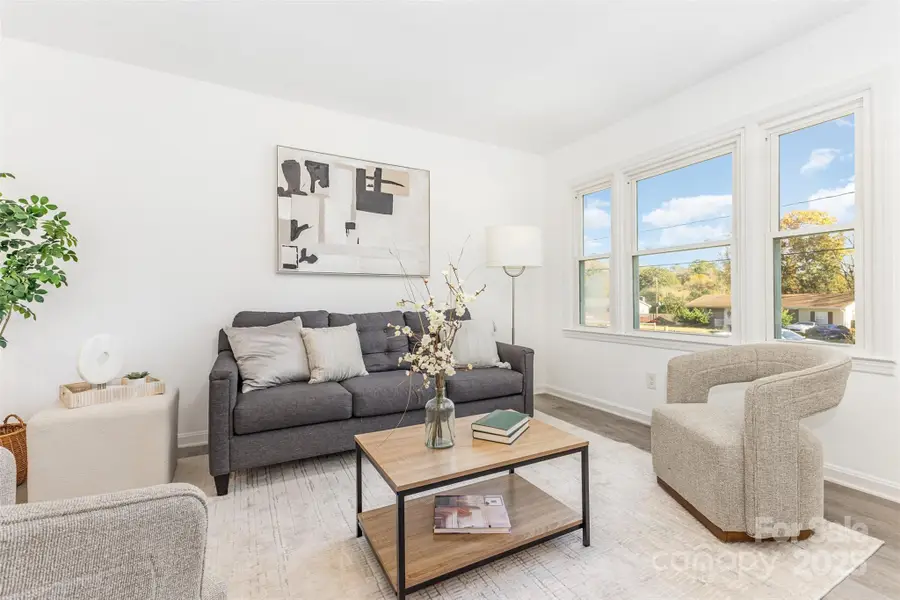 2334 Woodleaf Drive, Gastonia, NC 28052 - Image #2