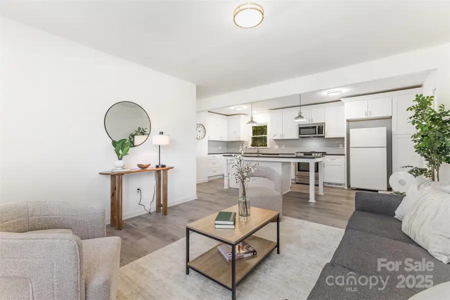 2334 Woodleaf Drive, Gastonia, NC 28052 - Image #3